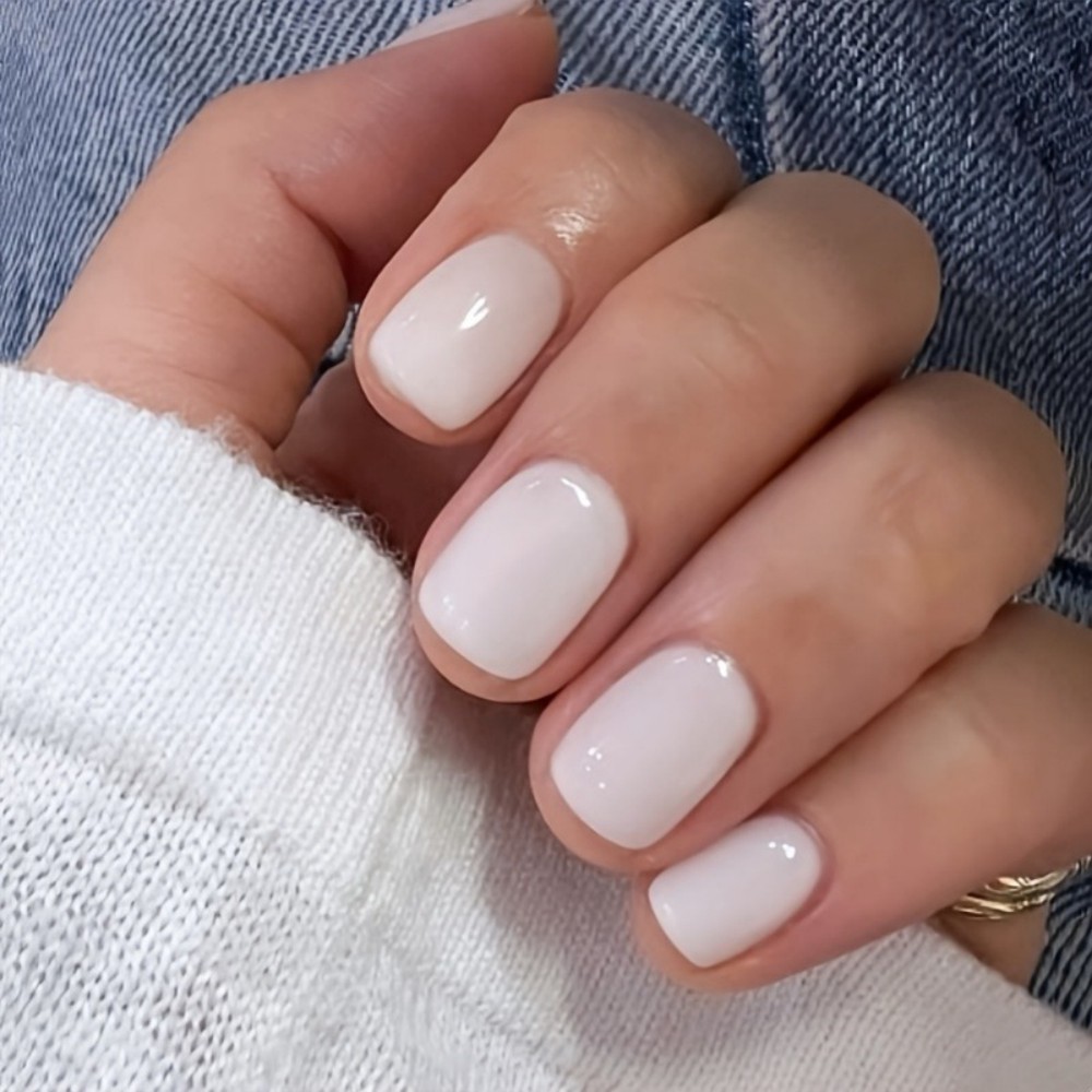 Nail Art Ombre - 24 шт. молочно-белых накладных ногтей, короткие