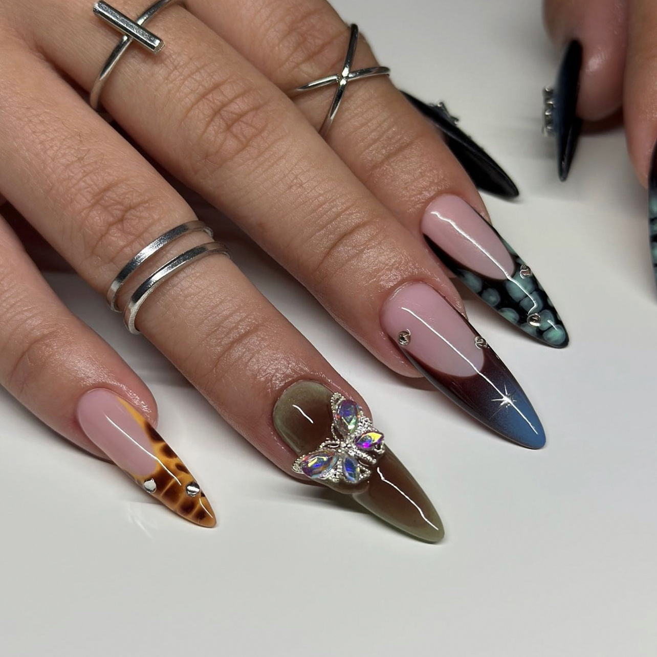 24 шт. накладных ногтей формы  – обзор и цена Nail Art Y2K