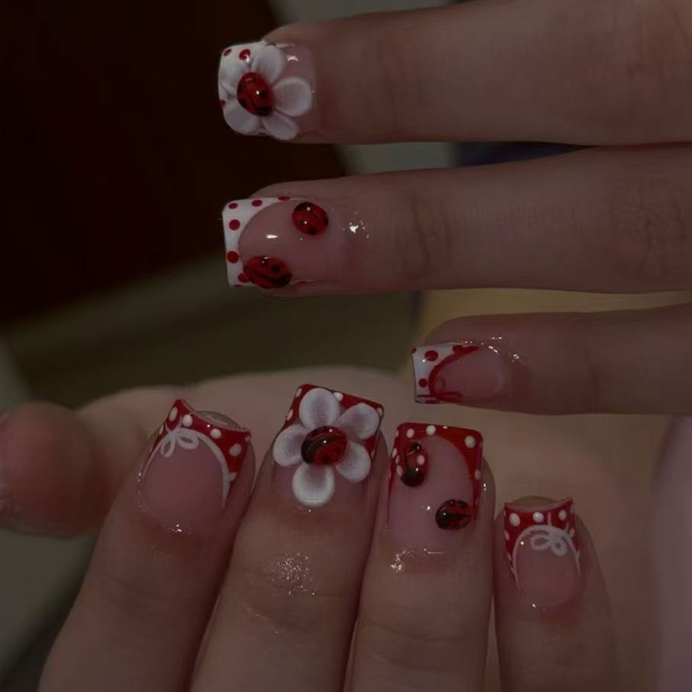 24 штуки в комплекте. Прямоуго – обзор и цена Nail Art French